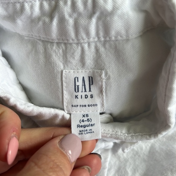 Gap white button up - Picture 7 of 9
